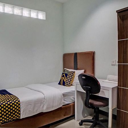 Spot On 92822 Finest House Near Amplas Bus Terminal ميدان المظهر الخارجي الصورة