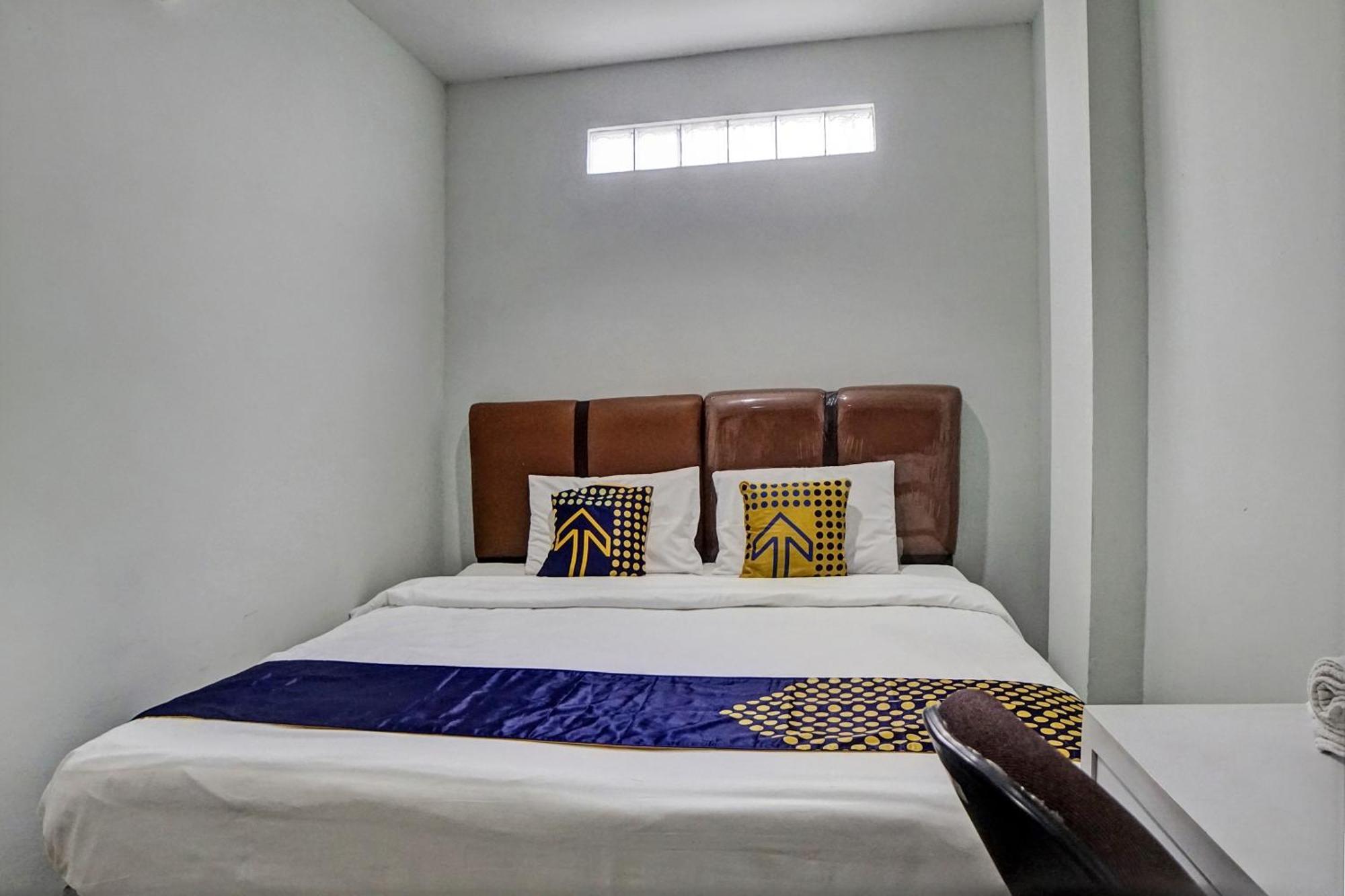 Spot On 92822 Finest House Near Amplas Bus Terminal ميدان المظهر الخارجي الصورة