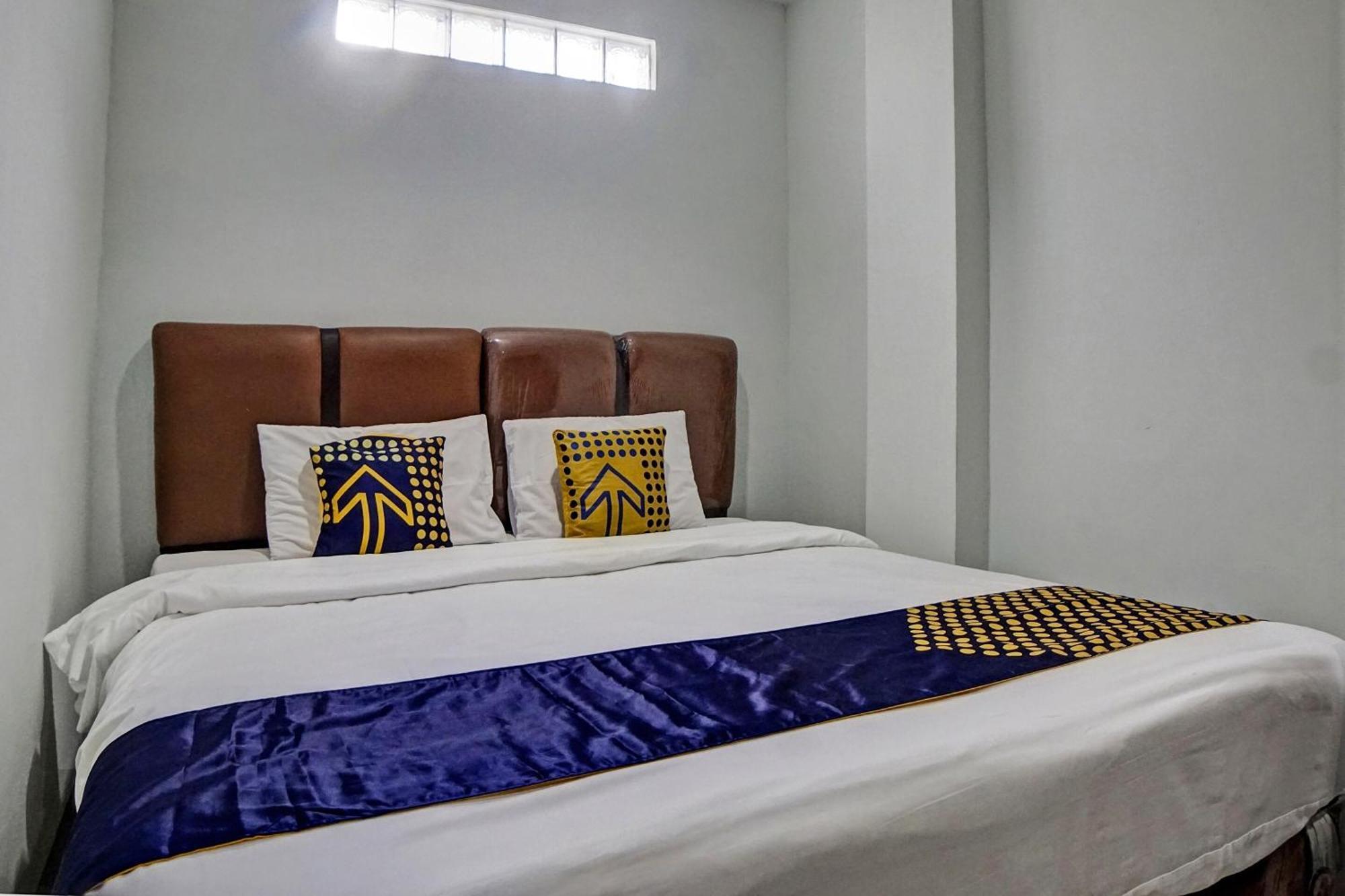 Spot On 92822 Finest House Near Amplas Bus Terminal ميدان المظهر الخارجي الصورة