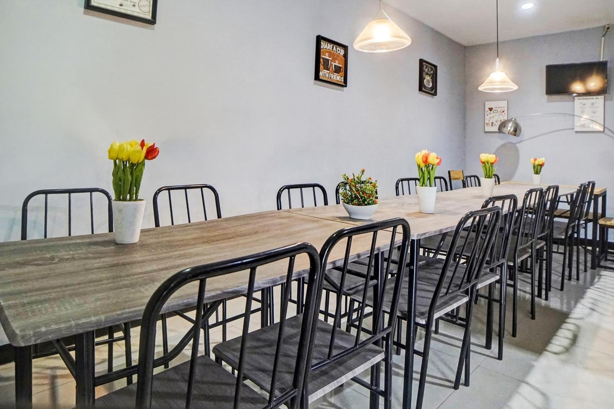Spot On 92822 Finest House Near Amplas Bus Terminal ميدان المظهر الخارجي الصورة