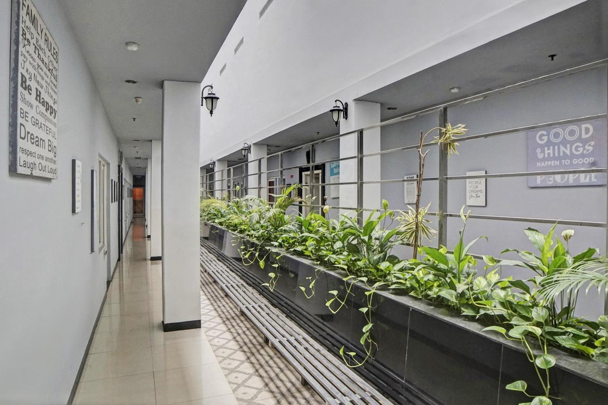 Spot On 92822 Finest House Near Amplas Bus Terminal ميدان المظهر الخارجي الصورة